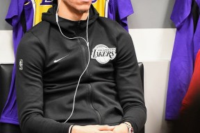 电竞赛事-今晚体能课后，丹佛掘金迎来里程碑备战全明星赛，目标明确，医务组通报恢复的简单介绍